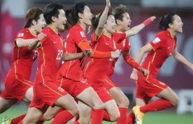 北青：女足国脚边踢联赛边寻找留洋机会；张琳艳可能前往英超